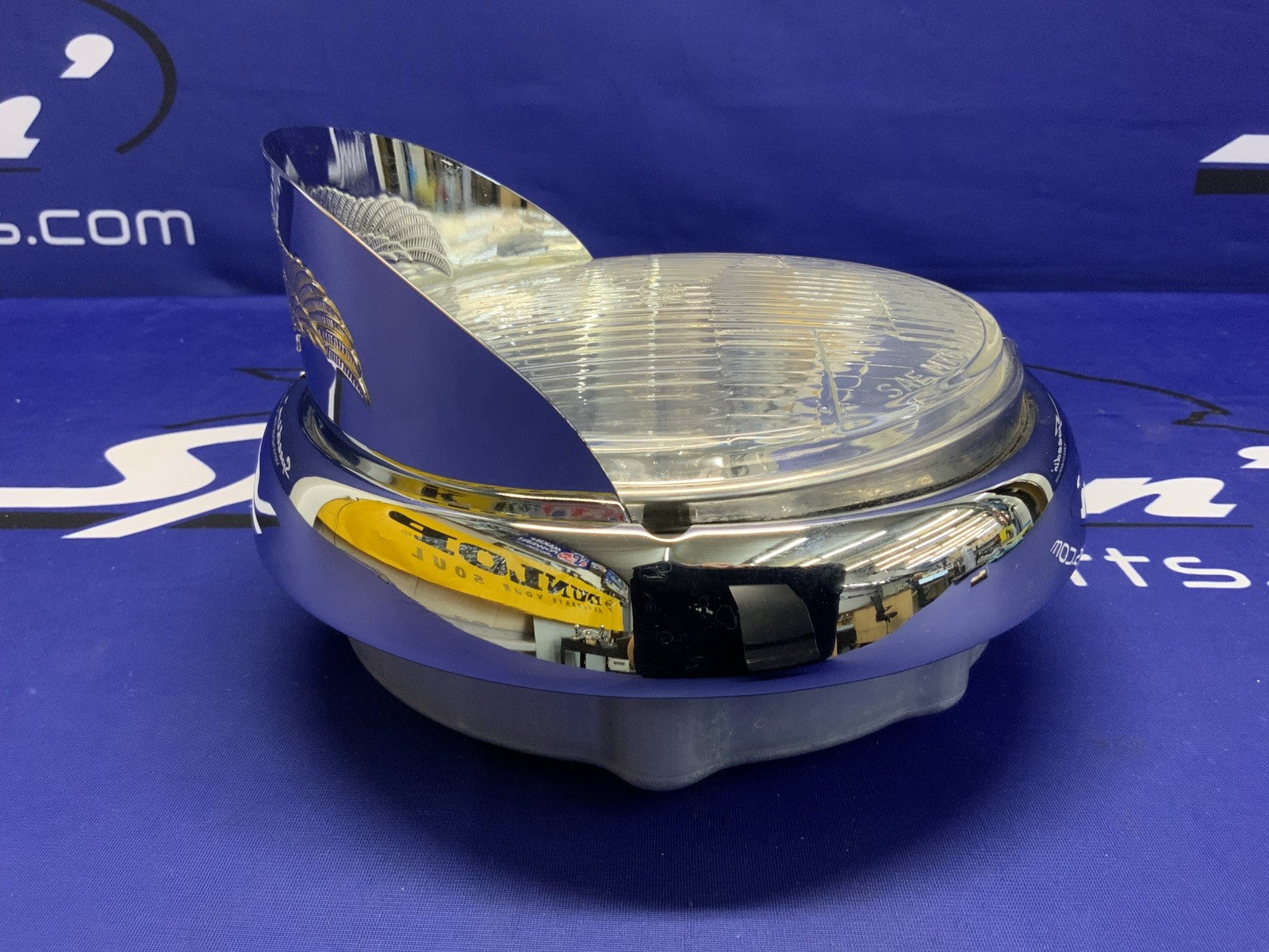 Harley Davison Headlamp Assembly FLHT Electra Glide 1999-2006 OEM 67001-08