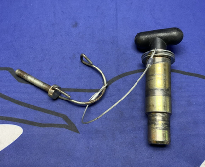 Pitbull Restraint Left Pin HBL FZ1 2006-2014, FZ8 2011-2013 F0075HB-000