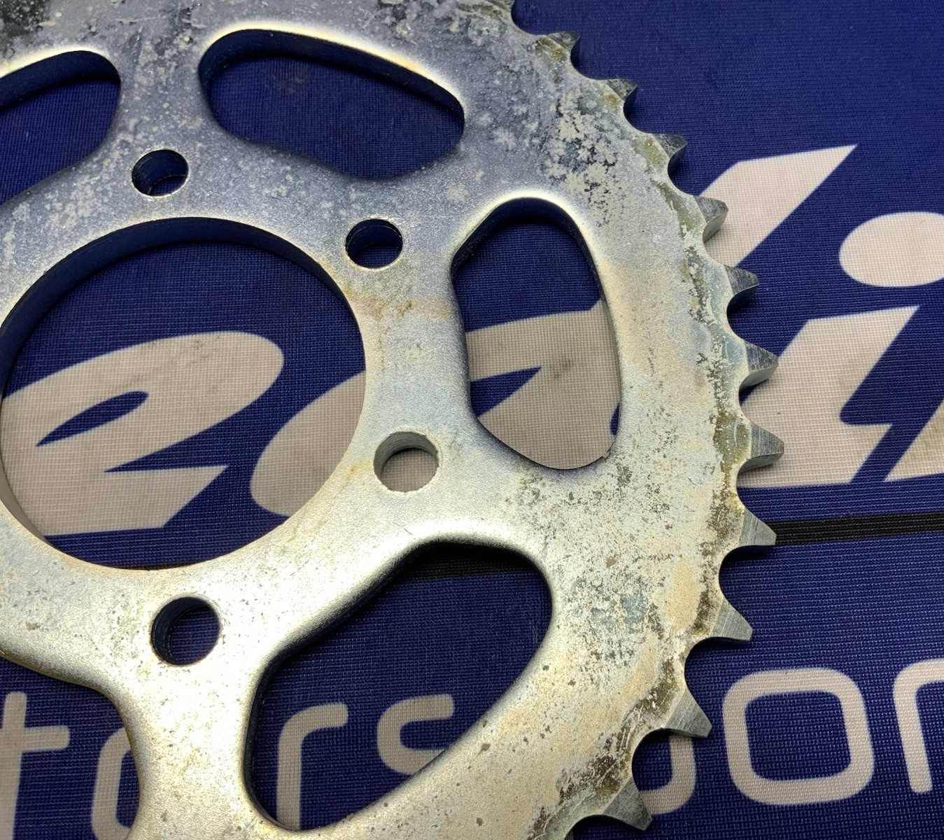 Sunstar Rear Wheel Sprocket Suzuki GT380/550 1972-1977 S-33751R