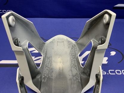 Suzuki Front Fender (Pearl Tech White) GSX-8R 2026 OEM 53111-25L00-QU2-1