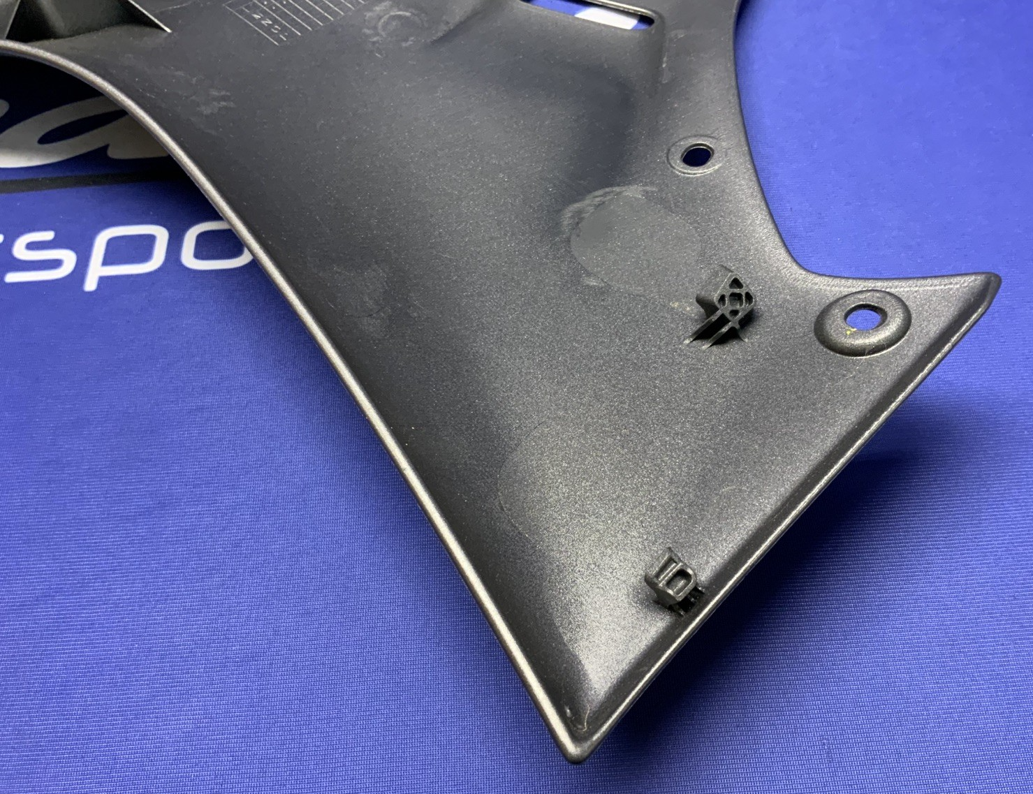 Yamaha Right Lower Fairing (Dark Gray) YZF-R6 2017-2024 OEM BN6-W283V-80-P2
