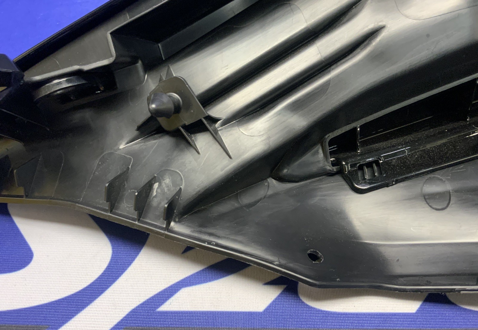 Yamaha Left Tail Fairing (Black) YZF-R9 2025 OEM BKN-21711-00-P3