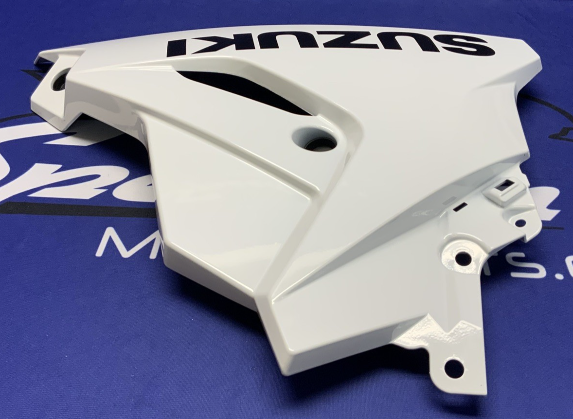 Suzuki Left Lower Fairing (Pearl Tech White) GSX-8R 2026 OEM 94480-25L20-QU2-1