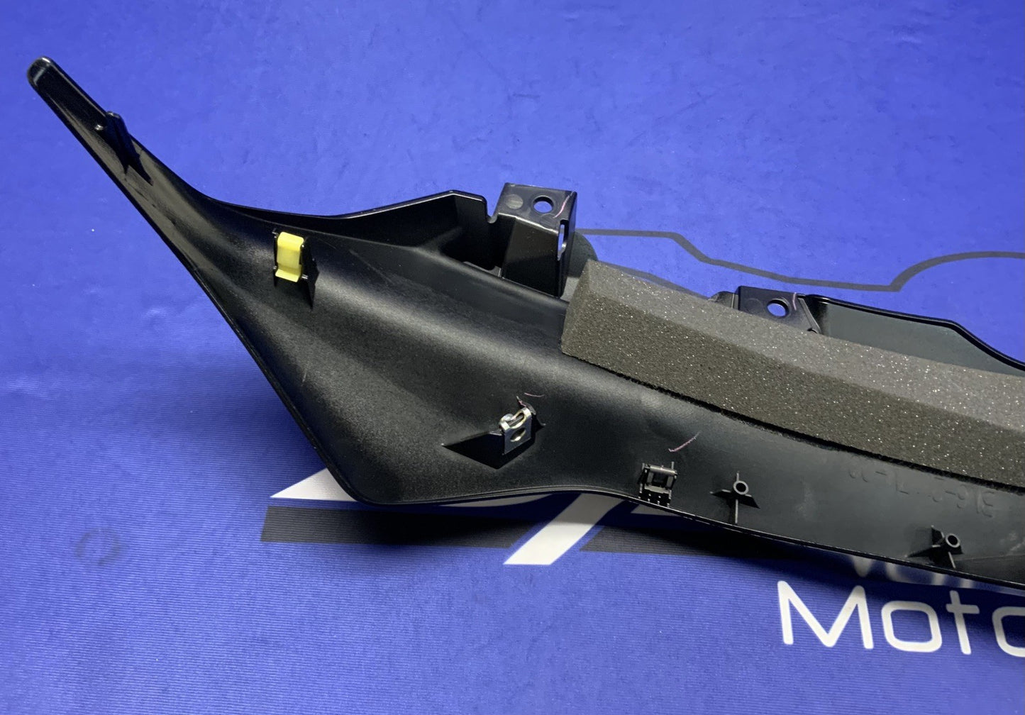Yamaha Left Upper Fairing (Raven Black) YZF-R6 2017-2026 OEM BN6-2117V-00-P1