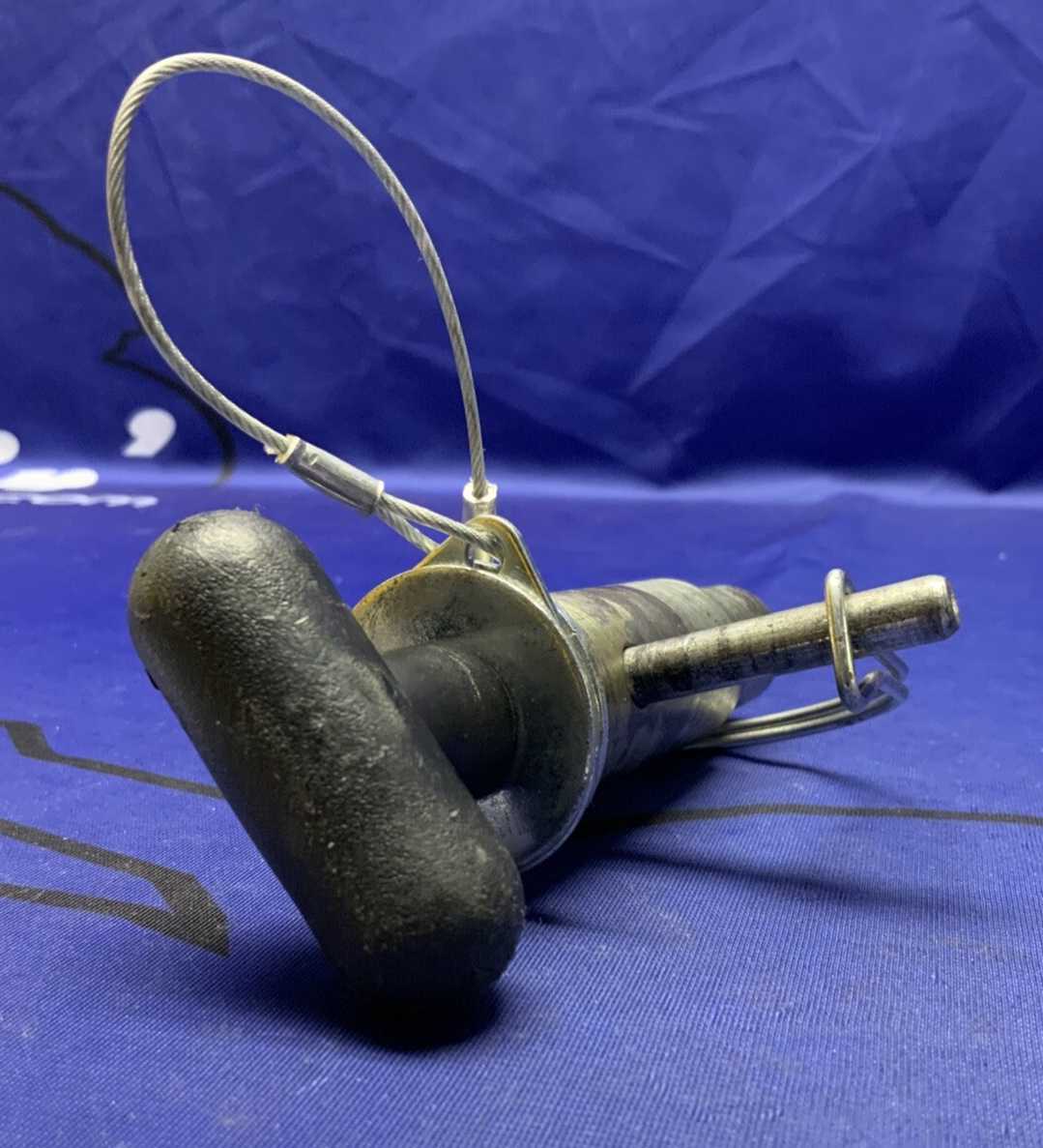 Pitbull Restraint Right Pin CNR M1000RR 2021-2023 F0075CN-000