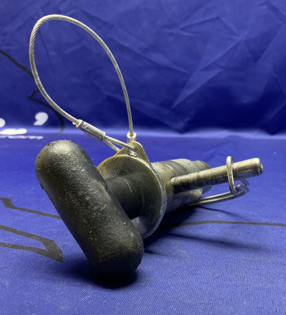 Pitbull Restraint Right Pin CNR M1000RR 2021-2023 F0075CN-000