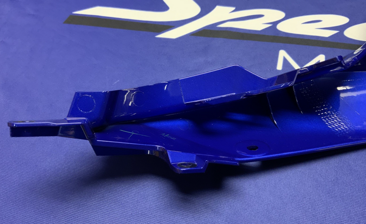 Yamaha Right Tail Fairing (Blue) YZF-R7 2022-2025 OEM BEB-21721-00-P0