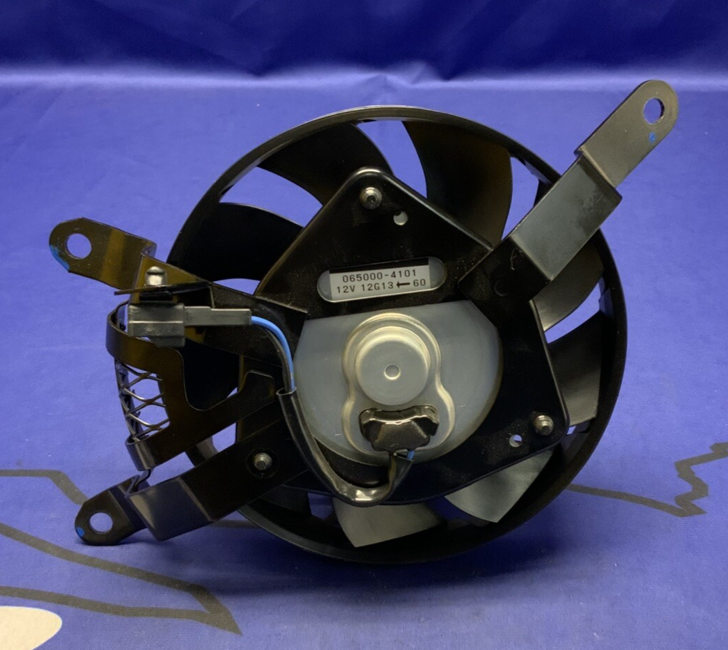Suzuki Left Radiator Fan Assembly GSXR 1000/R 2017-2025 OEM 17820-17K00