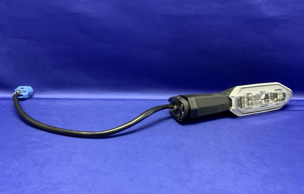 Kawasaki Right Rear Turn Signal ZX4R/RR 2023-2026 OEM 23037-0550-1