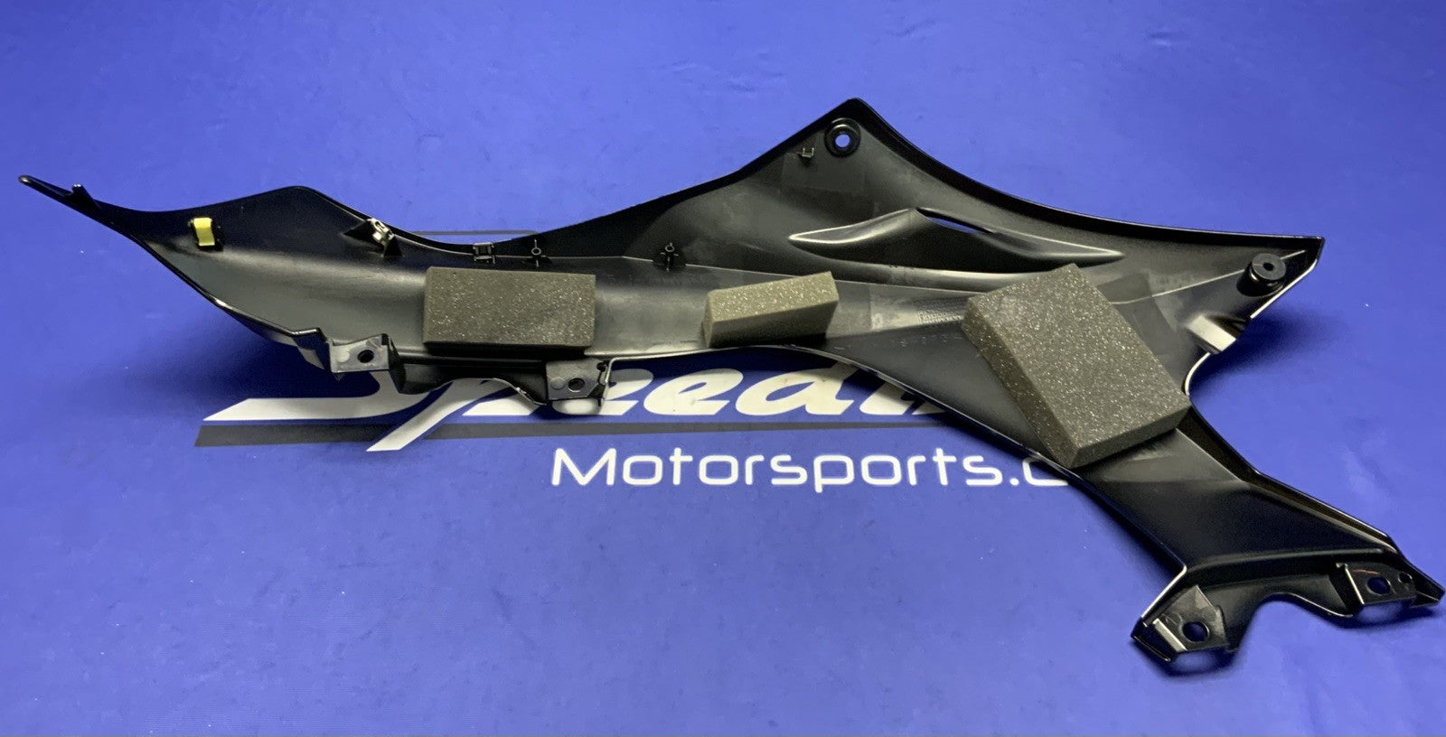 Yamaha Right Upper Fairing (Raven Black) YZF-R6 2017-2026 OEM BN6-2117W-00-P1