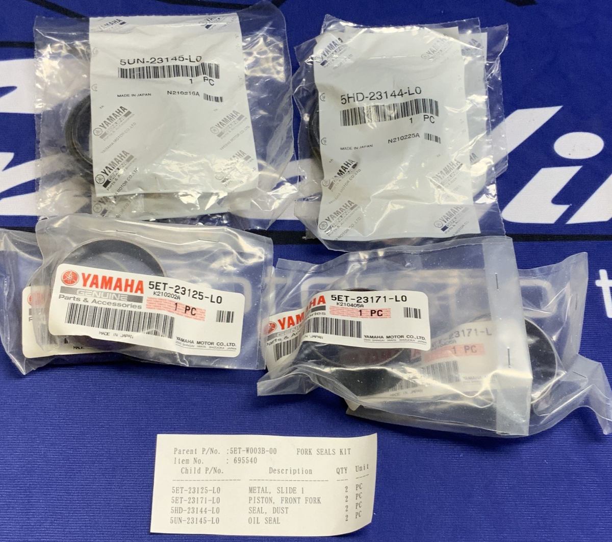 Yamaha Front Fork Seal Kit YZ125 1998-2003 OEM 5ET-W003B-00-00
