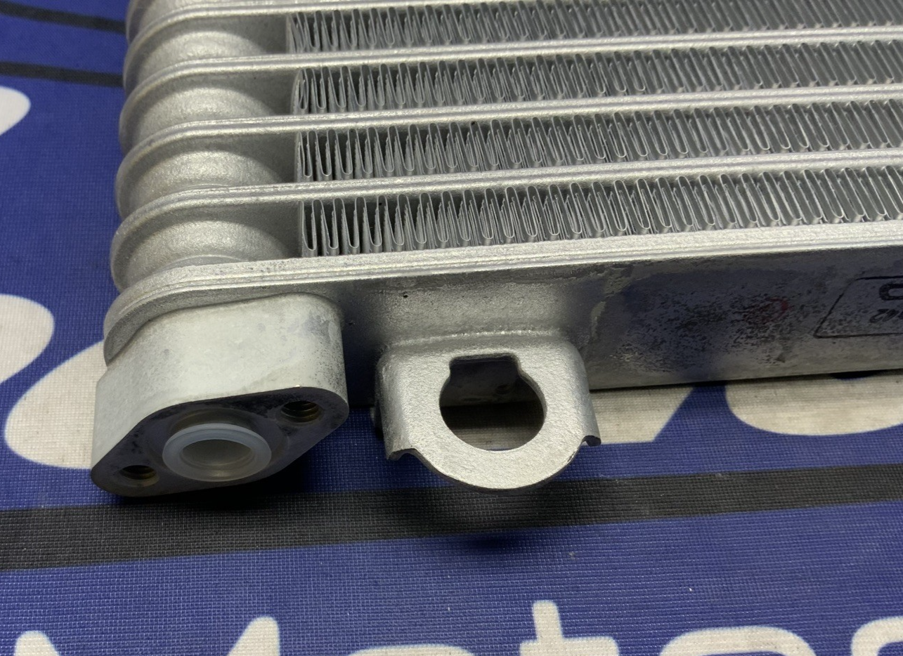 Suzuki Oil Cooler GSXR 1000 2007-2008 OEM 16600-21H00