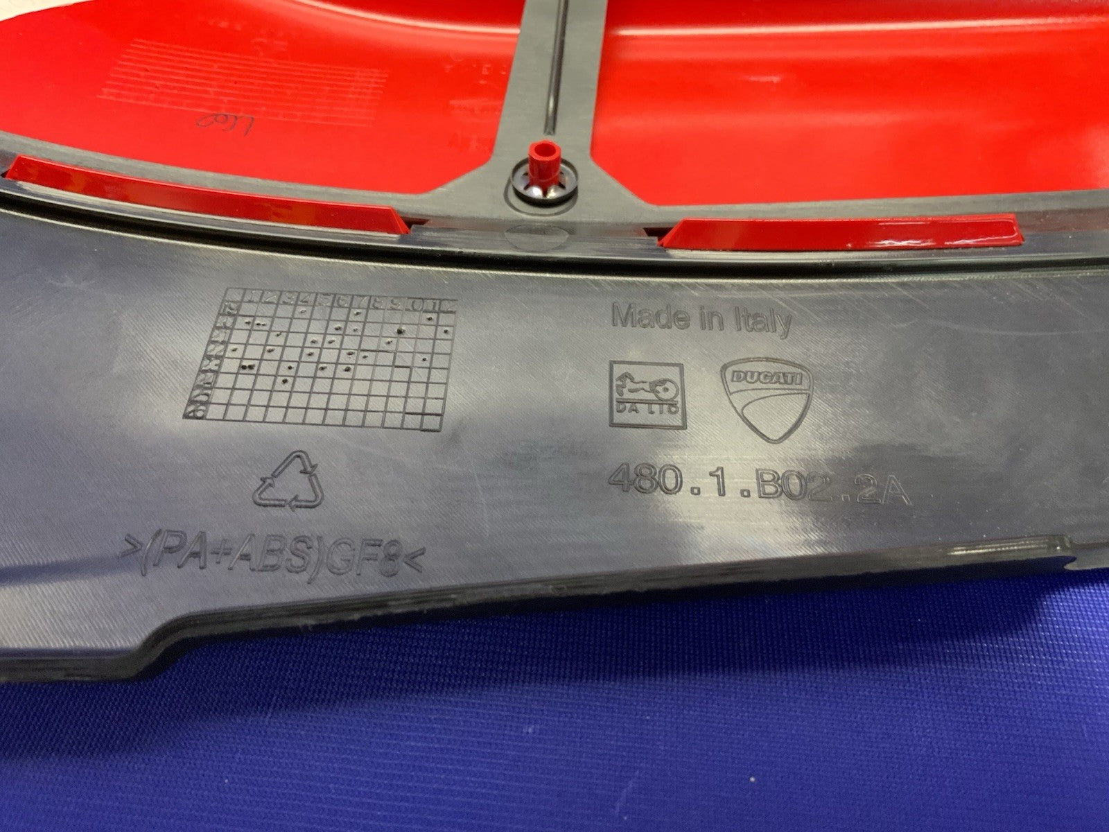 Ducati Right Fuel Tank Fairing (Ducati Red) Panigale V2 20-25 OEM 4801B012AA-1