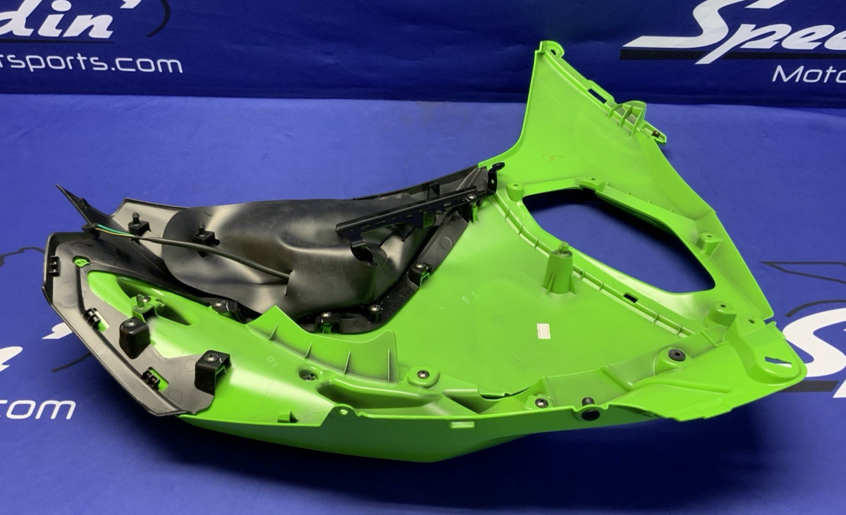 Kawasaki Left Fairing With Turn Signal Ninja 500 2024-2026 OEM 55063-5265-777