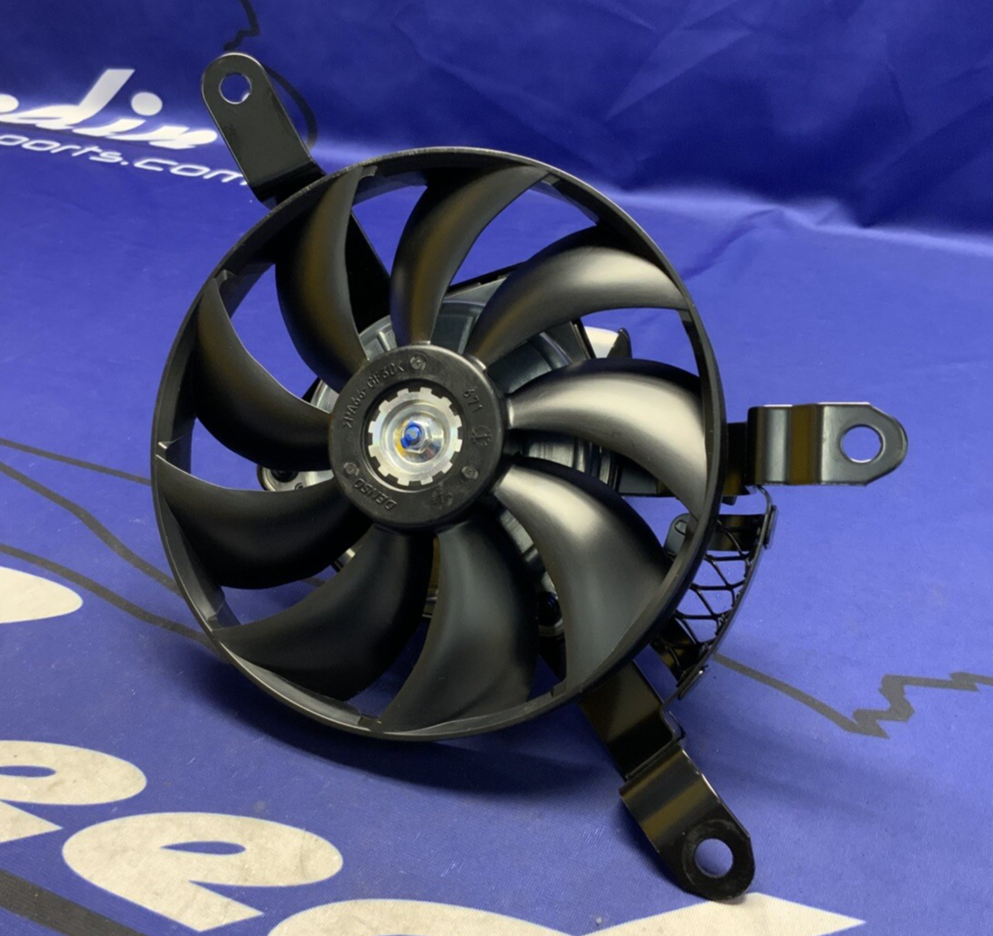 Suzuki Left Radiator Fan Assembly GSXR 1000/R 2017-2025 OEM 17820-17K00
