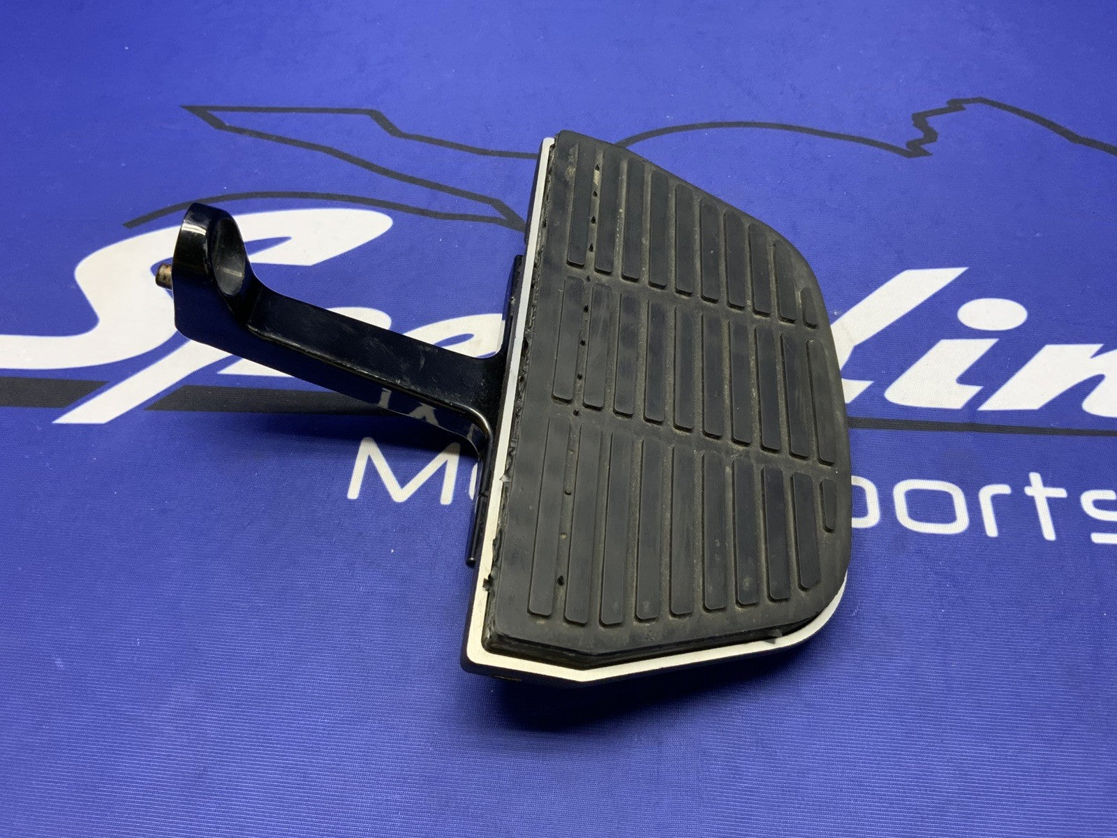 Harley-Davidson Passenger Footboard Set FLHTC Electra Glide 97-07 OEM 52719-93B