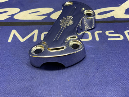 Harley Davidson 1 Piece Handlebar Clamp Touring 1999-2006 OEM 55918-08