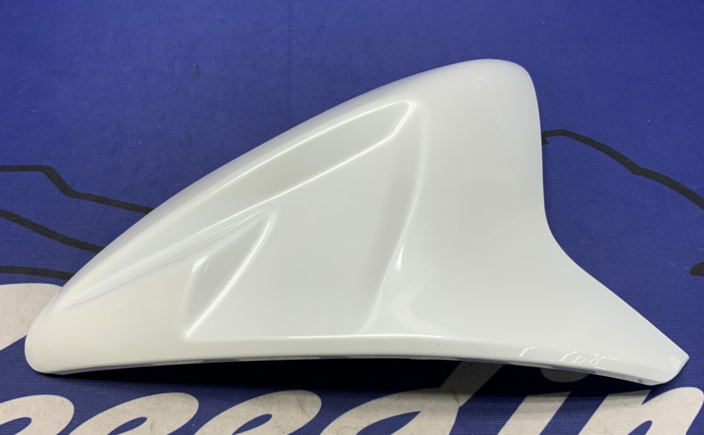 Suzuki Left White Fuel Tank Cover GSXR 600/750 2017-25 OEM 44280-14J80-YUH
