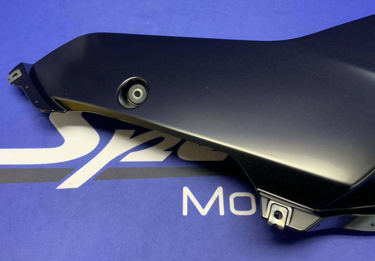 Yamaha Right Lower Fairing (Raven Black) YZF-R6 2017-2026 OEM BN6-28395-00-P1