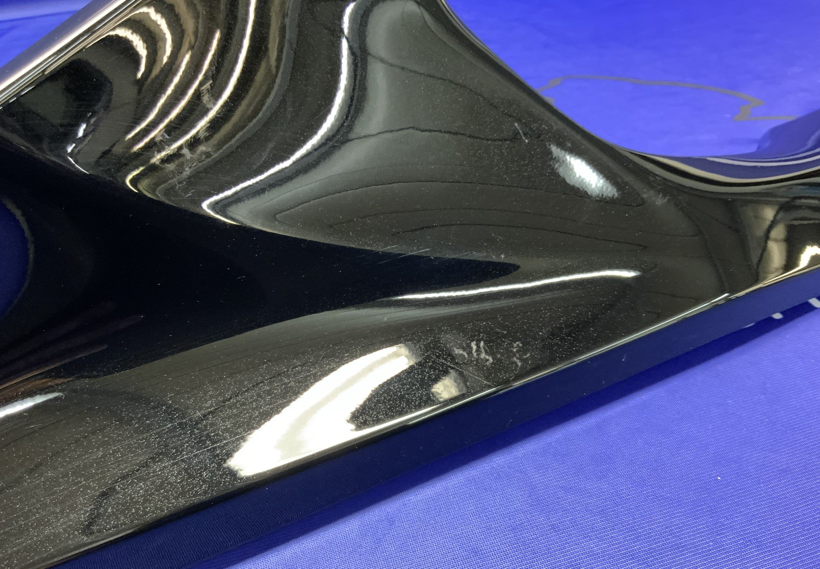 Yamaha Right Upper Fairing (Black) YZF-R7 2022-2025 OEM BEB-2837M-00-P4