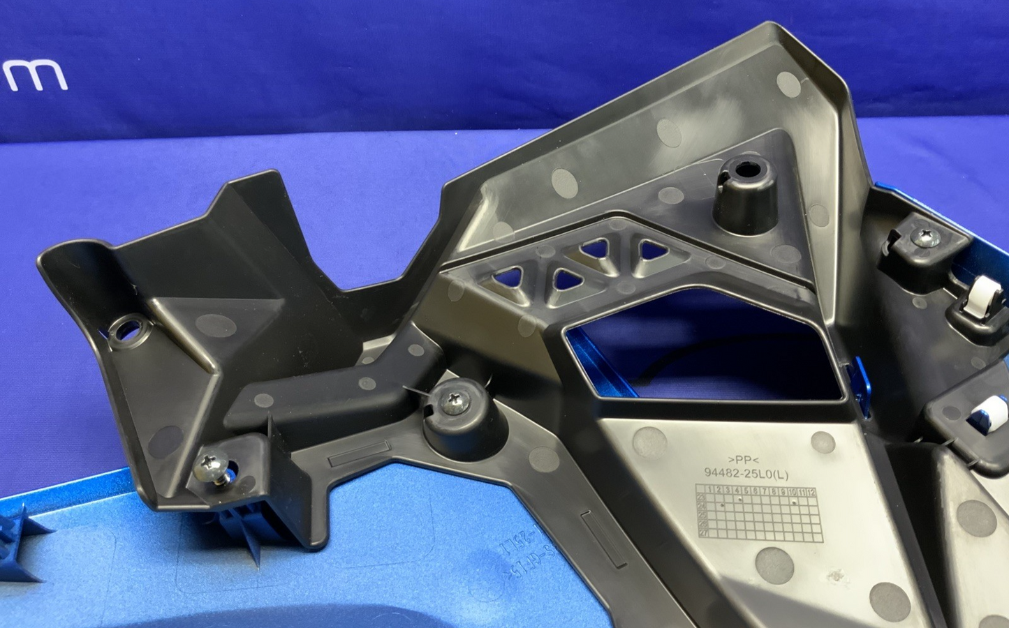 Suzuki Left Upper Fairing (Metallic Triton Blue) GSX-8R 2026 OEM 94480-25L10-YSF