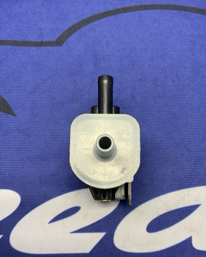 Triumph Purge Valve Street Triple RS 2023-2025 OEM T1248990