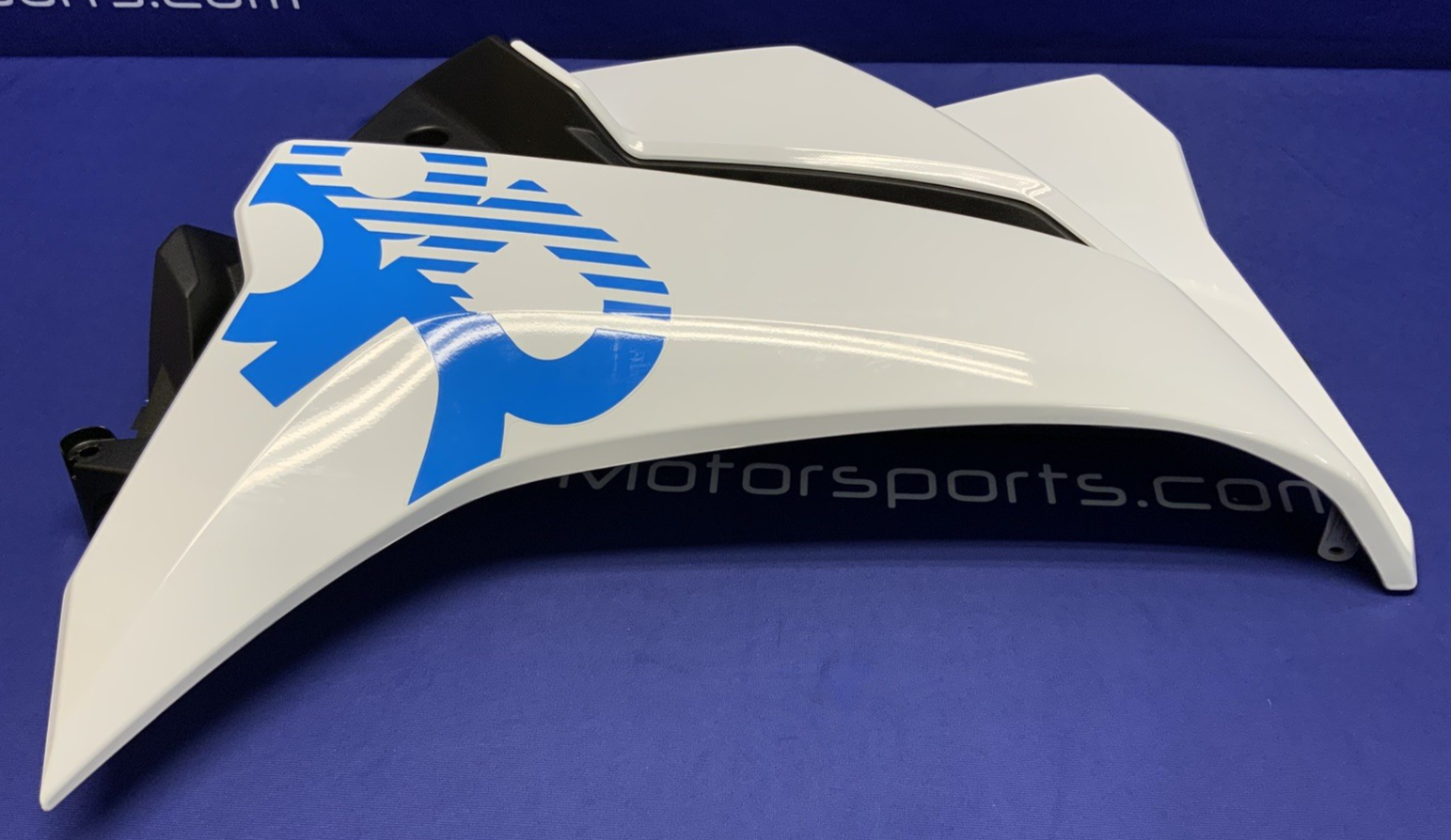Suzuki Right Upper Fairing (Pearl Tech White) GSX-8R 2026 OEM 94470-25L10-QU2