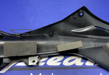Yamaha Right Upper Fairing (Raven Black) YZF-R6 2017-2026 OEM BN6-2117W-00-P1
