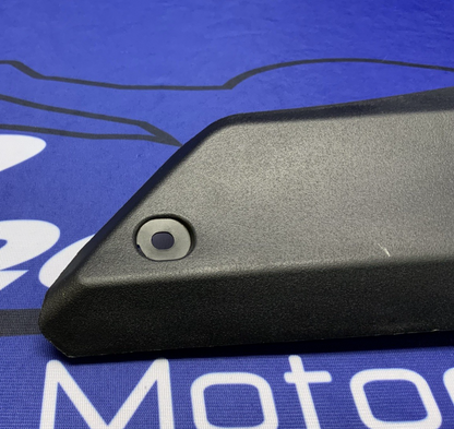 ZXMT Right Seat Under Cover YZF-R7 2022-2025 Y0722-15