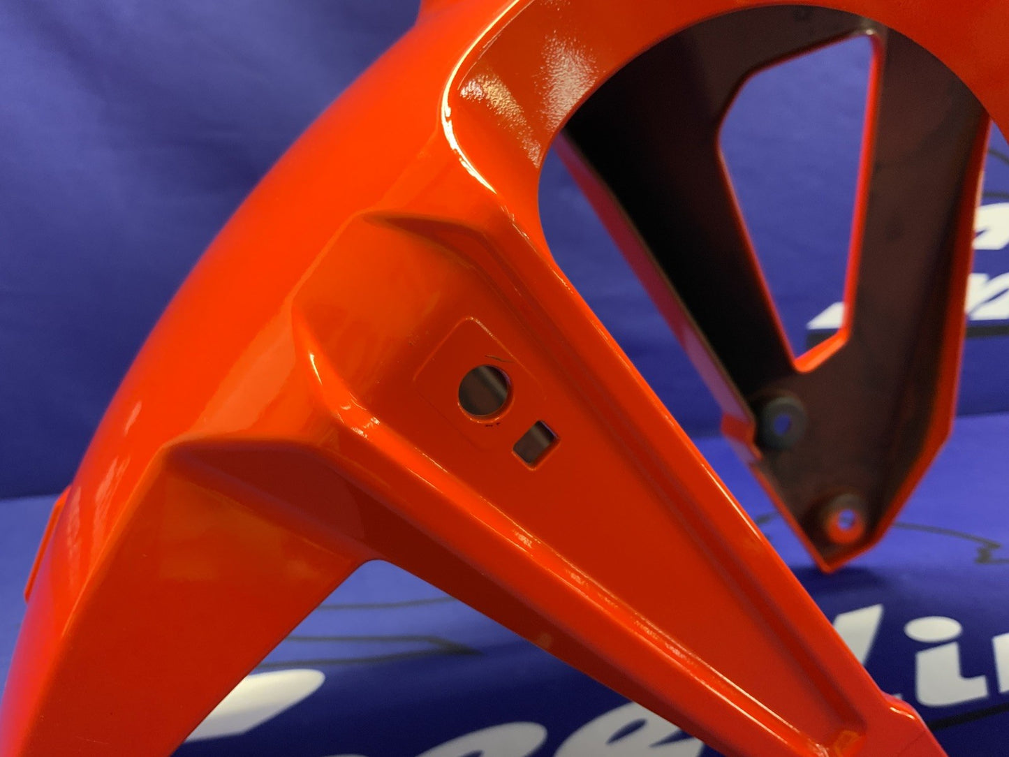 Suzuki Front Fender (Glass Blaze Orange) GSX-8R 2026 OEM 53111-25L00-QRE