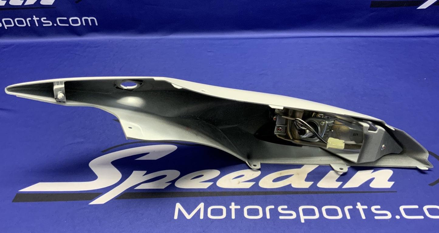 Suzuki Left Frame Cover W/ Turn Signal GSXR 750/600 11-26 OEM 47200-15J10-6KX-1