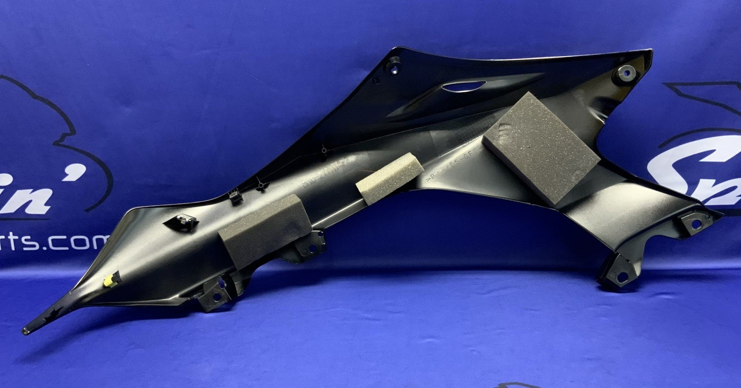 Yamaha Right Upper Fairing (Raven Black) YZF-R6 2017-2026 OEM BN6-2117W-00-P1