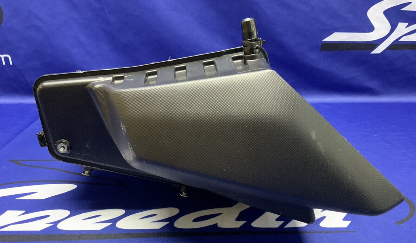 Yamaha Airbox YZF-R7 2022-2025, MT07 2021-2024 OEM 1WS-14401-00-00