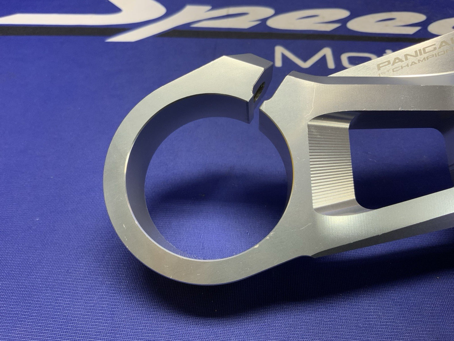 Ducati Steering Head Top Triple Tree Panigale V2 Bayliss 2022-24 OE 34111872AA-1