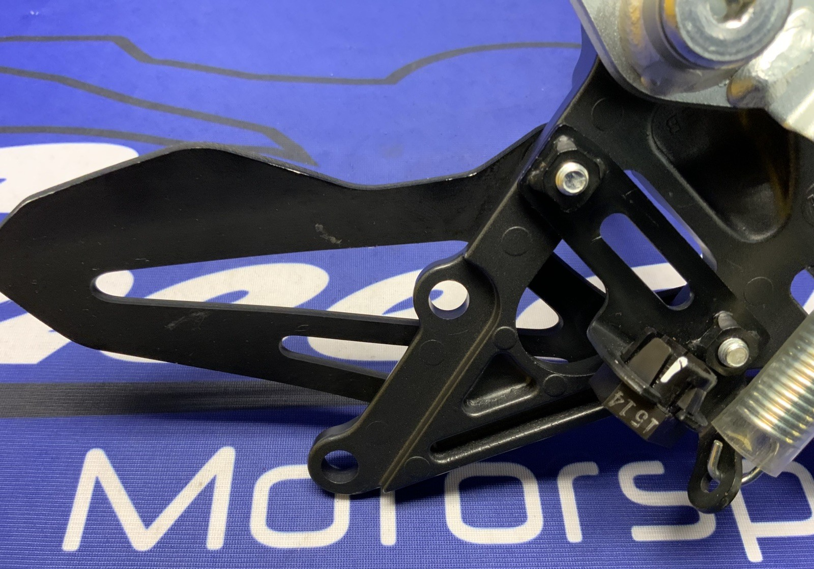 Yamaha Right Rear Set YZF-R7 2022-2025 OEM BEB-27443-00-00