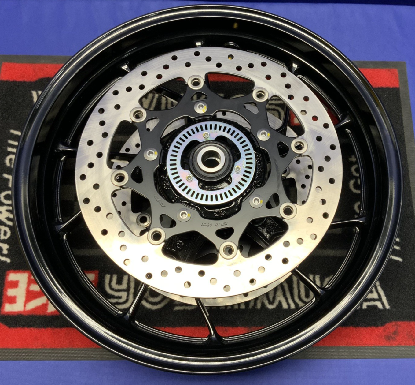 Suzuki Front Wheel W/ Rotors(Gloss Black) GSX-8R 2024-2026 OEM 54111-25L00-019-2