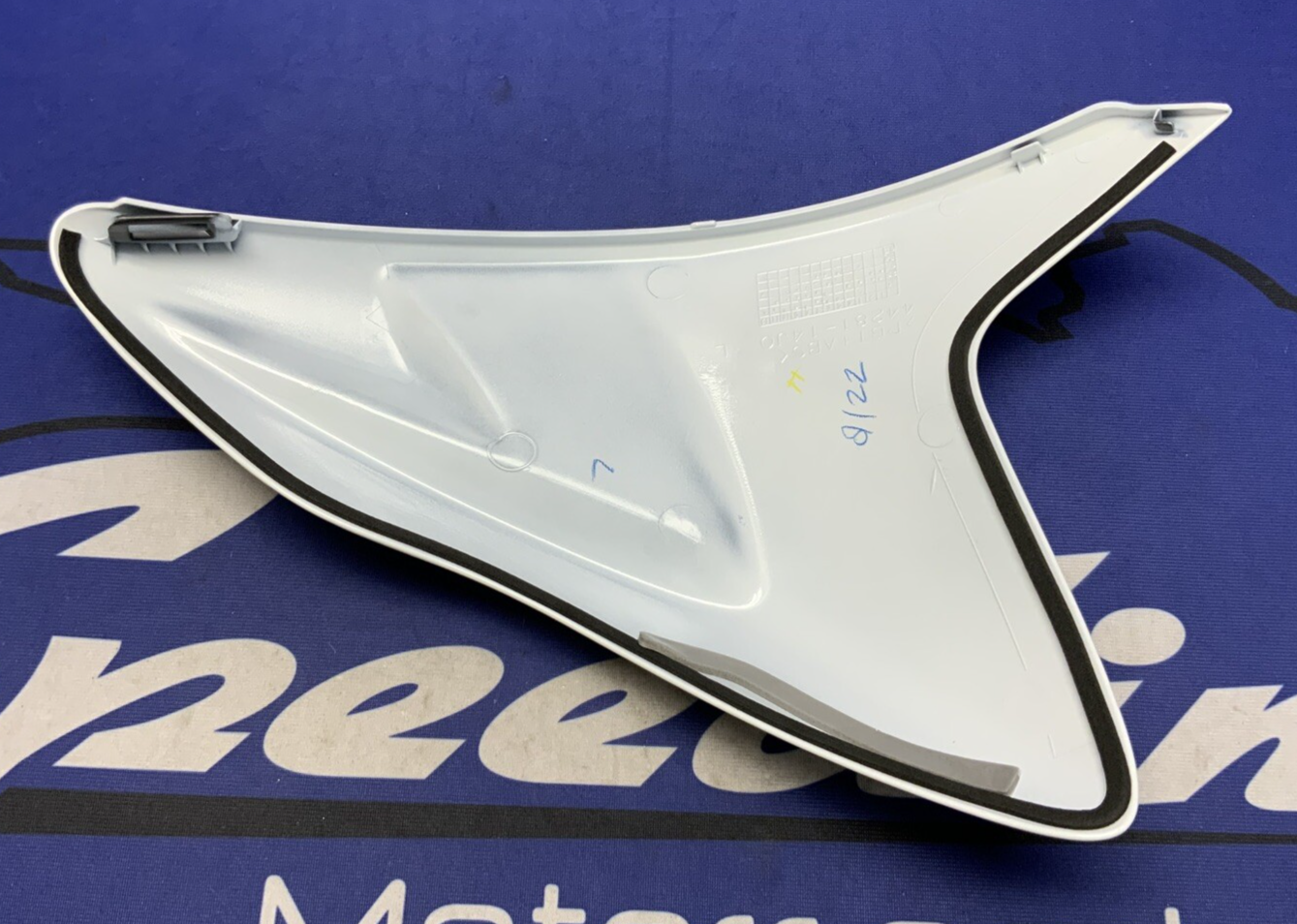 Suzuki Left White Fuel Tank Cover GSXR 600/750 2017-25 OEM 44280-14J80-YUH