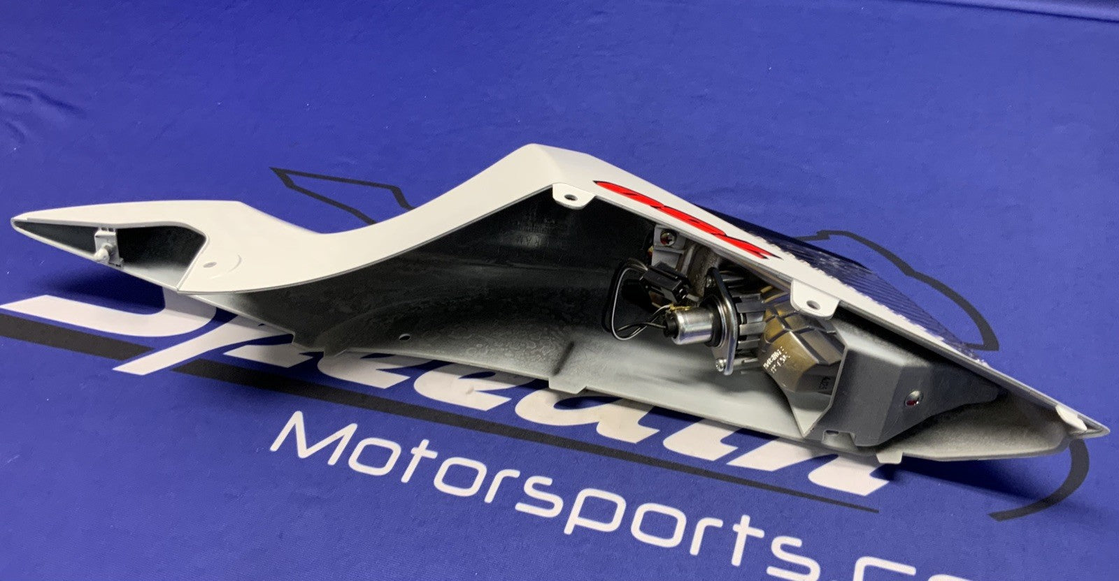 Suzuki Right Frame Cover W/ Turn Signal GSXR 750/600 11-26 OEM 47100-15J10-6KX-1