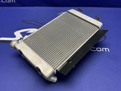 Suzuki Radiator Assembly W/Fan GSX-8R 2023-2026 OEM 17700-25L10-4