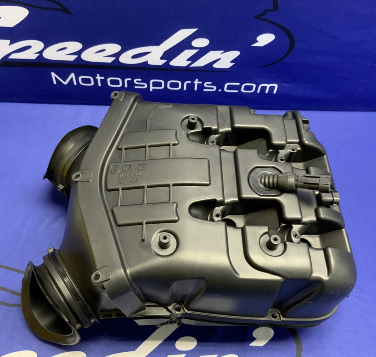 Aprilia Airbox Assembly With Mobile System Trumpets RSV4 2015-2016 OEM 2B001216