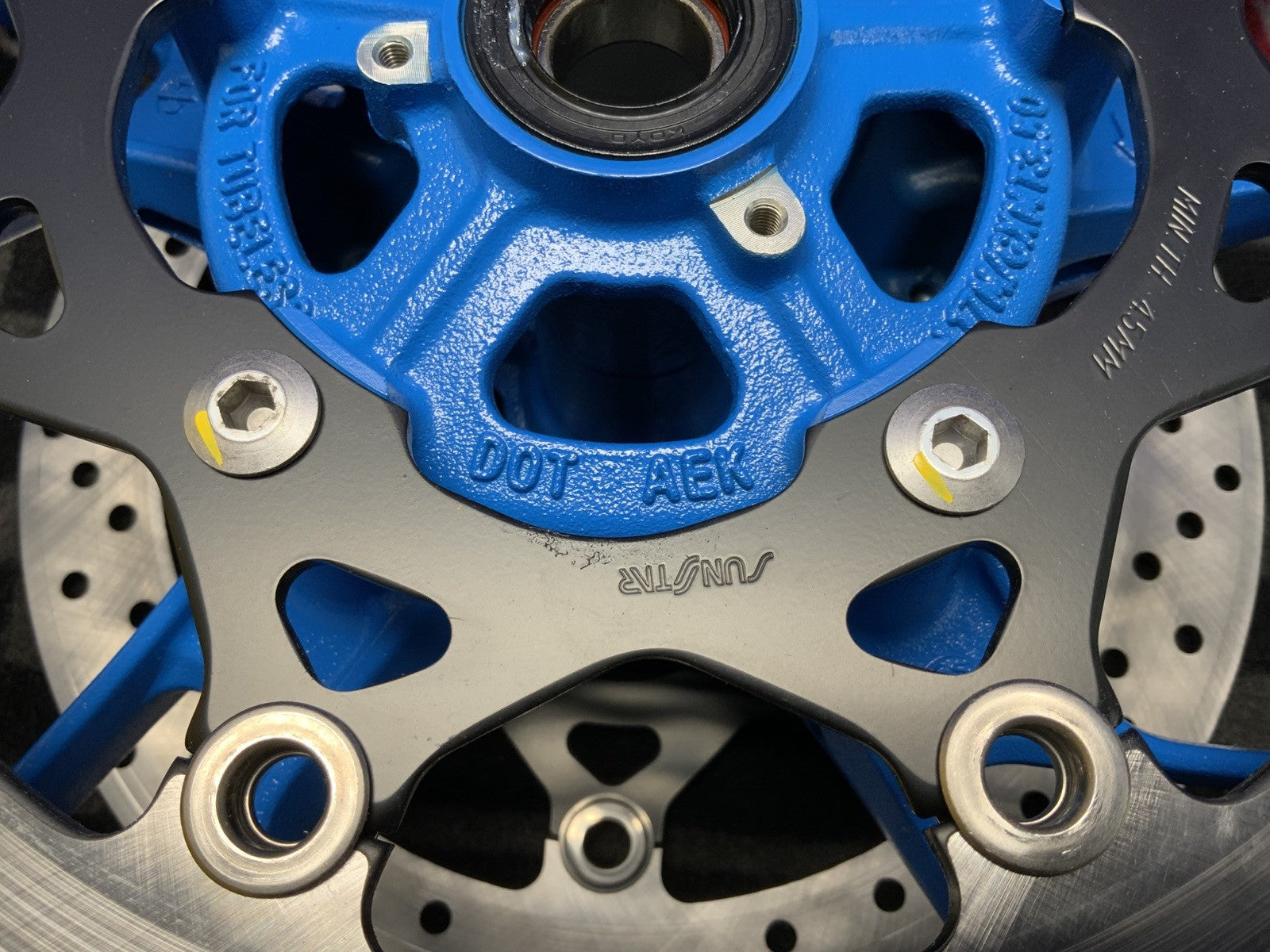 Suzuki Front Wheel W/ Rotors (Blue) GSX-8R 2024-2026 OEM 54111-25L00-QZB