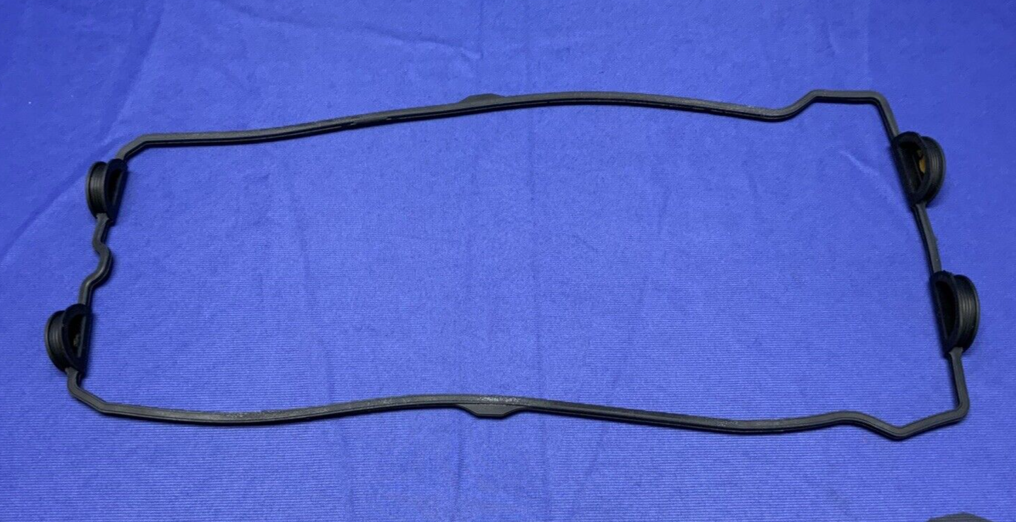 Suzuki Cylinder Head Valve Cover Gasket GSXR 600/750 2006-2025 OEM 11173-01H00