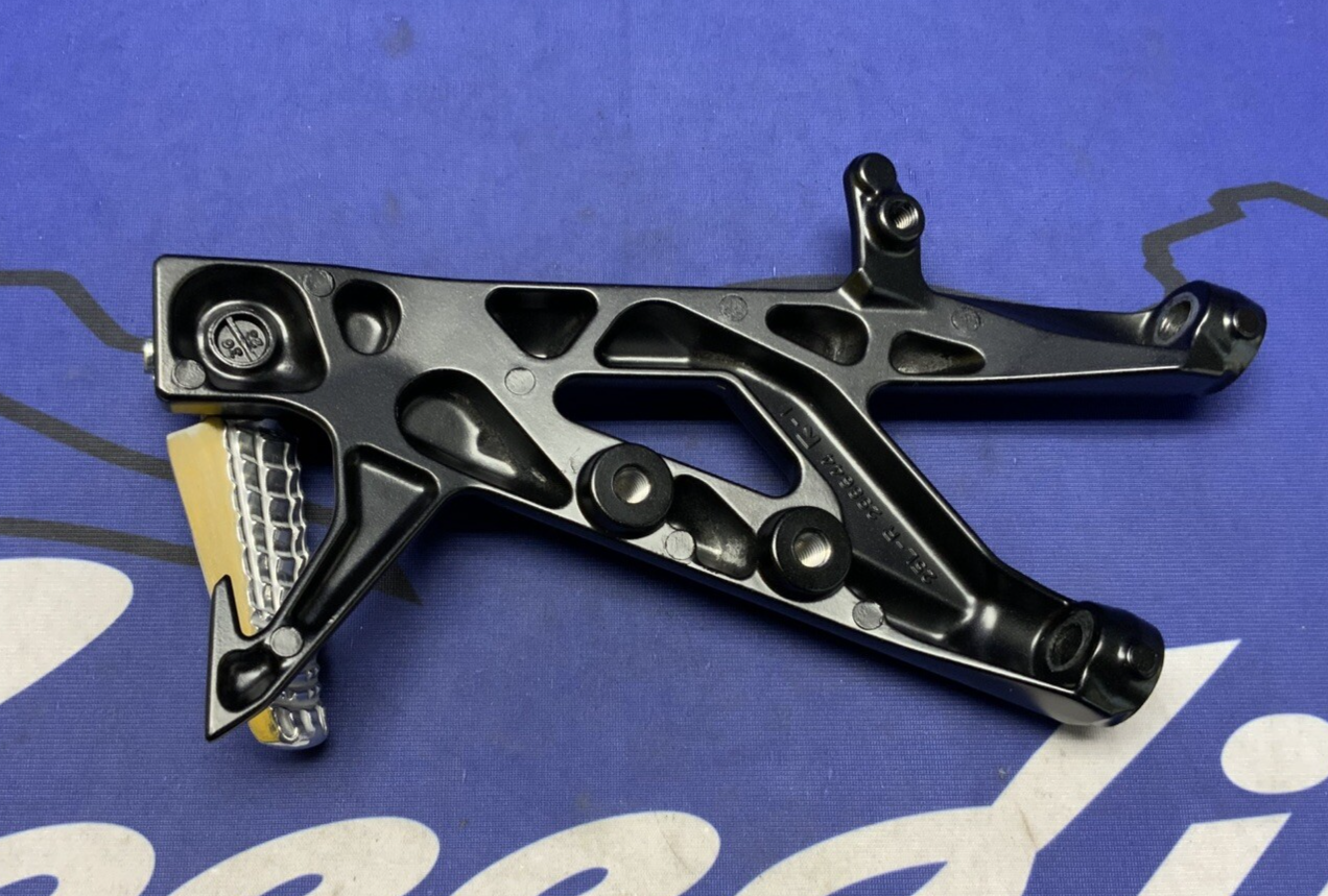 Suzuki Right Passenger Foot Rest GSX-8R/S 2023-2025 OEM 43811-25L00