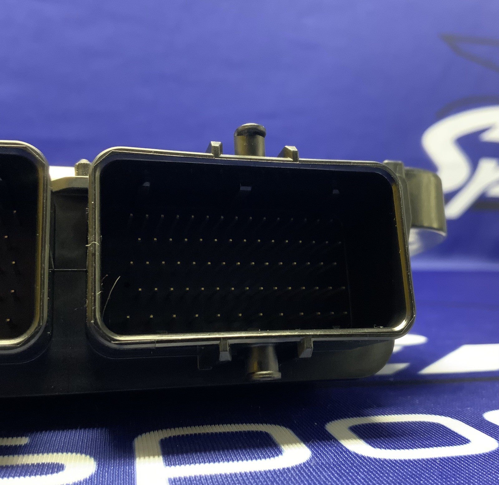 Suzuki Engine Control Unit (ECU) GSX-8R 2023-2025 OEM 32910-06L00-2