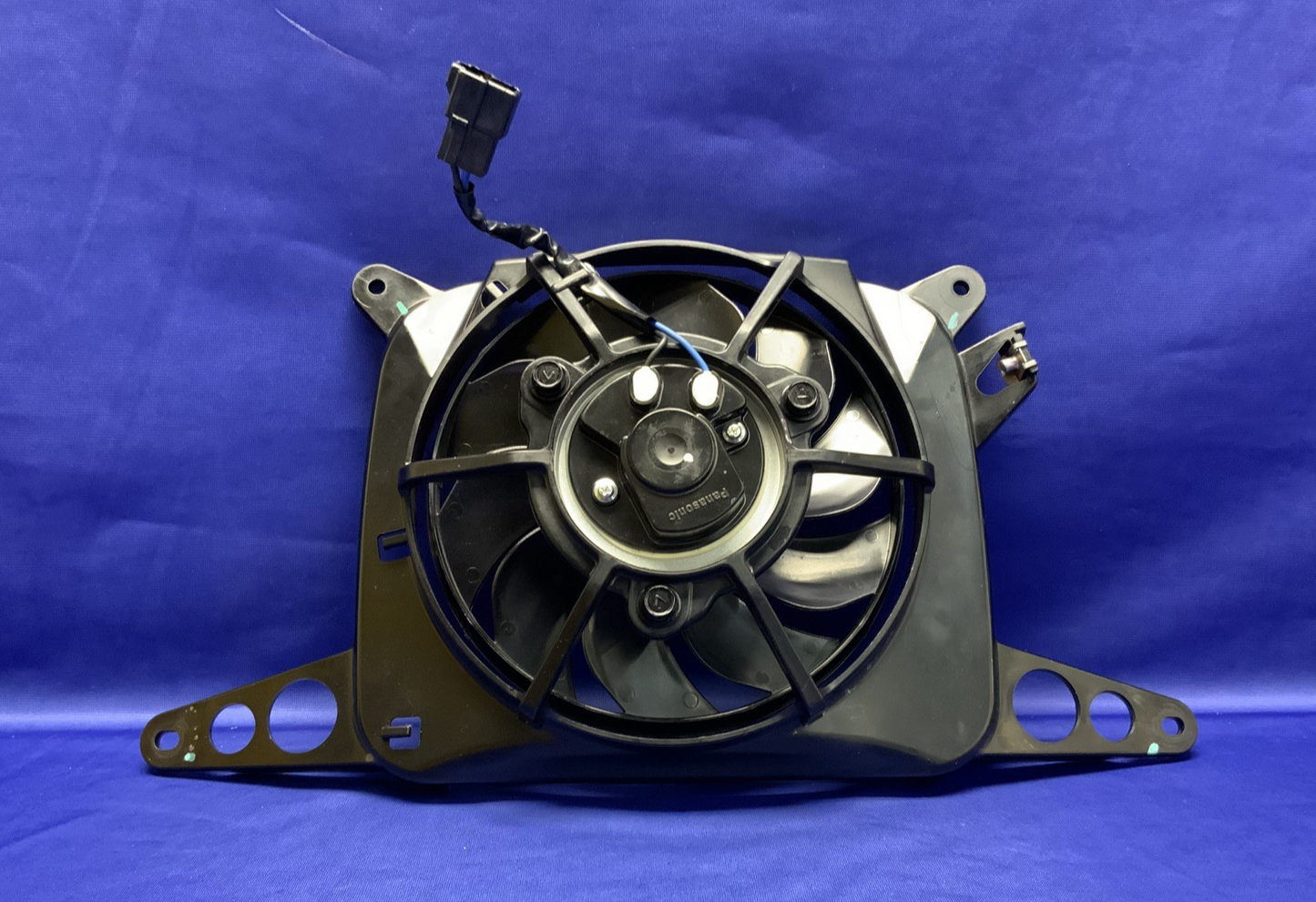 Triumph Radiator Fan Assembly Street Triple RS 765 2023-2025 OEM T2101157-1