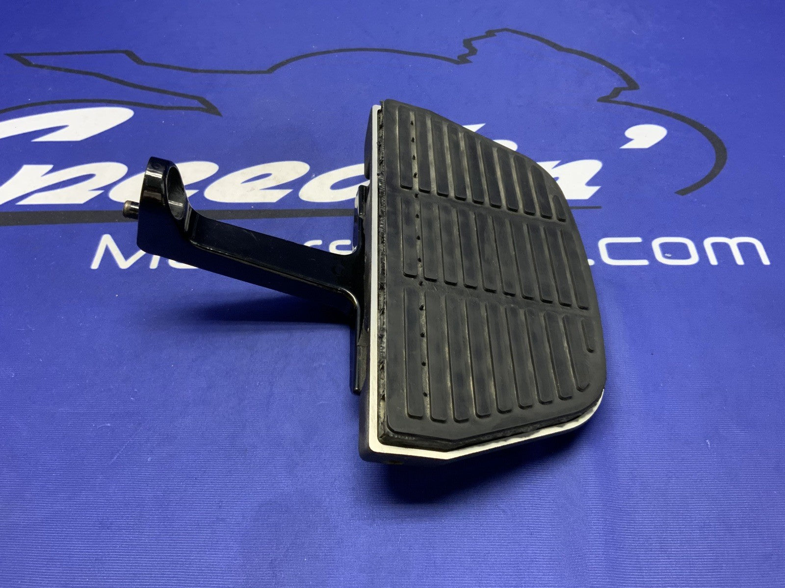 Harley-Davidson Passenger Footboard Set FLHTC Electra Glide 97-07 OEM 52719-93B