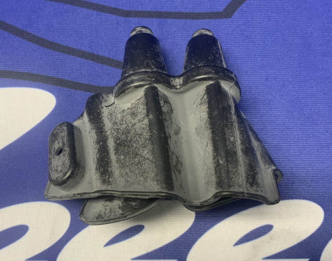 Yamaha Handle Lever Cover 2 Banshee 1987-2006 OEM 1UY-2637A-01-00