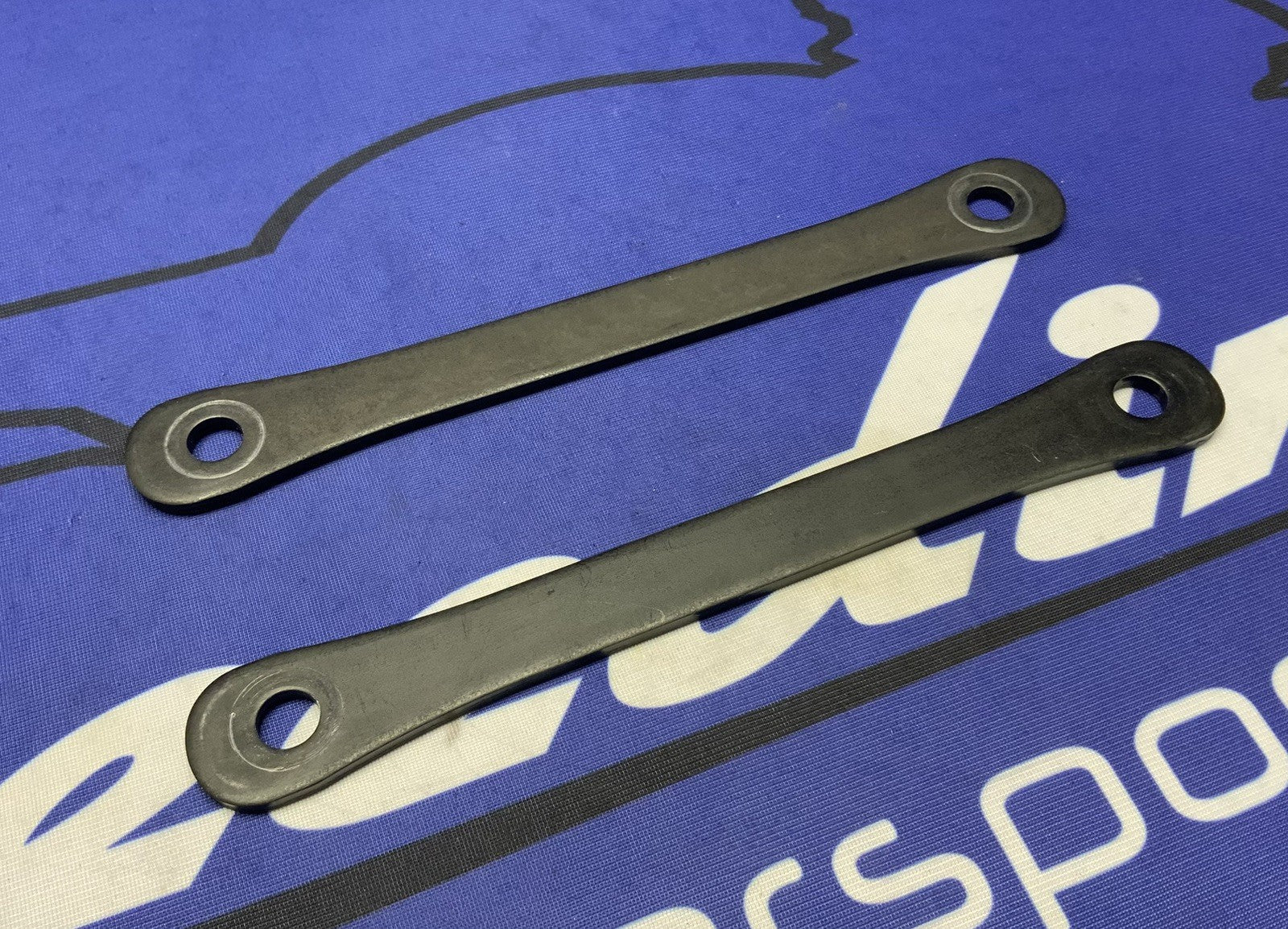 Triumph Rear Suspension Link Set Street Triple RS 765 2023-2026 OEM T2057973