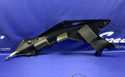 Yamaha Right Upper Fairing (Raven Black) YZF-R6 2017-2026 OEM BN6-2117W-00-P1-1