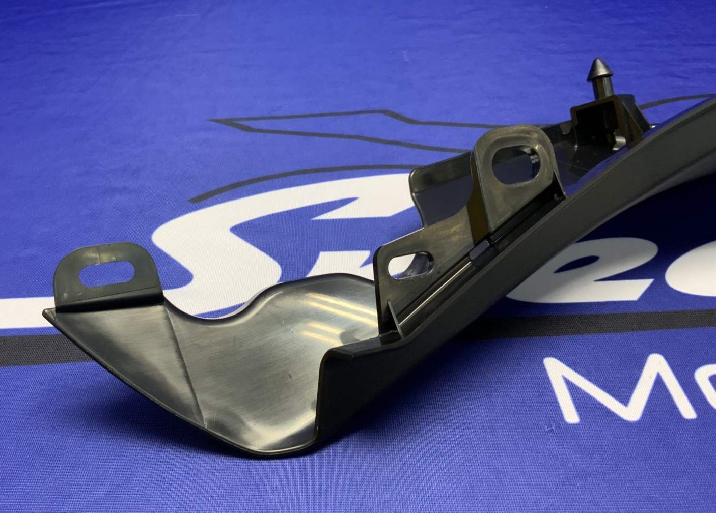 Yamaha Right Seat Filler Trim Yamaha YZF-R7 2022-2025 OEM BEB-2171M-00-00